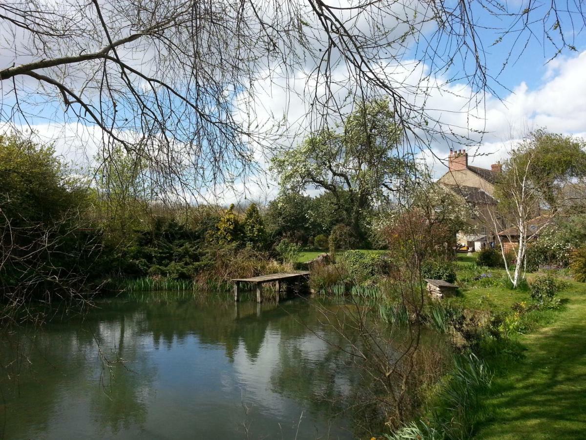 Upper Wood End Farm Bed & Breakfast Marston Moreteyne Exterior photo