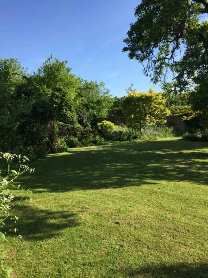 Upper Wood End Farm Bed & Breakfast Marston Moreteyne Exterior photo